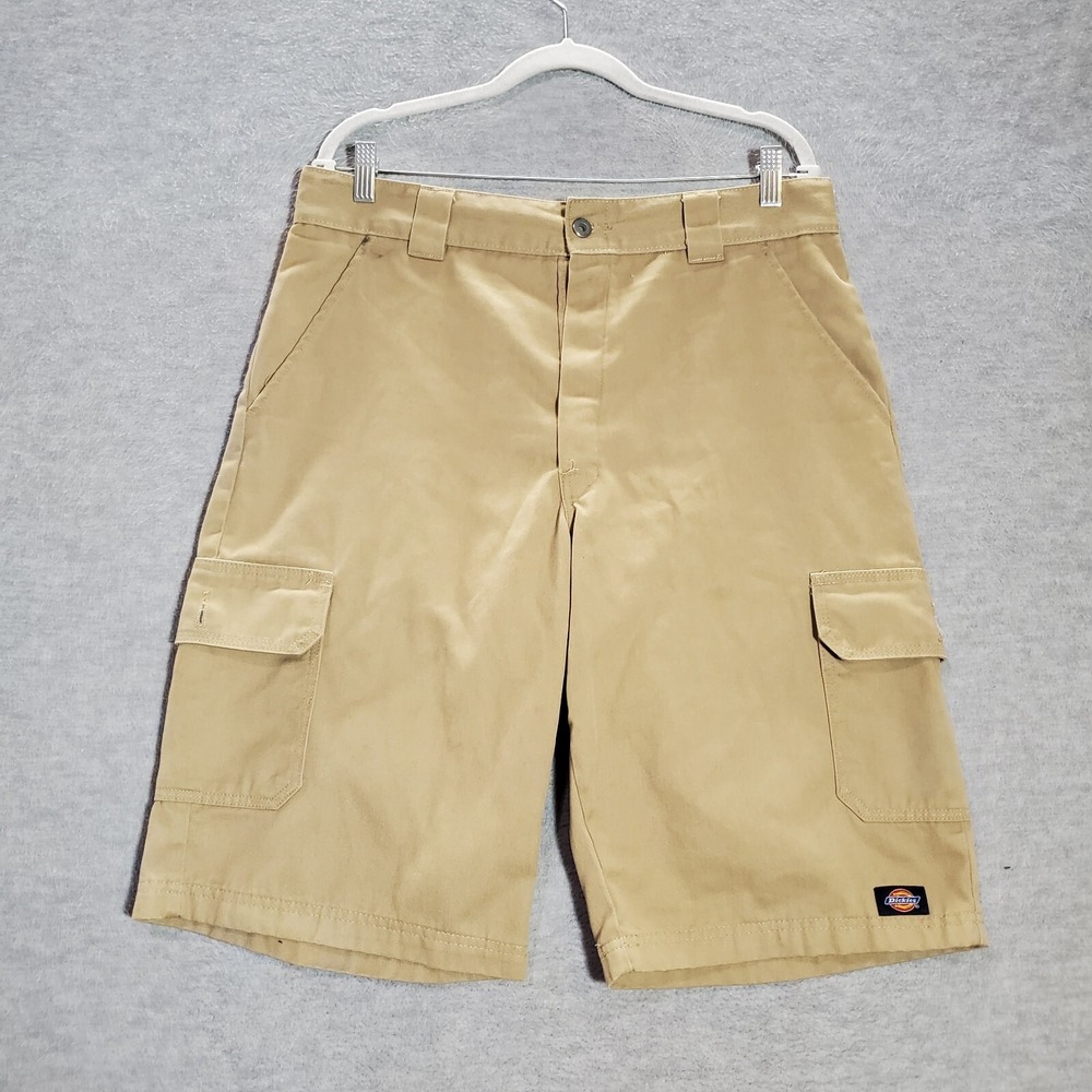 Dickies Men Shorts 34 Beige Chino Cargo Pockets High Rise 12 in Inseam READ